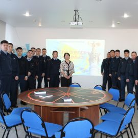 Тәуелсіз елдің ұланымыз